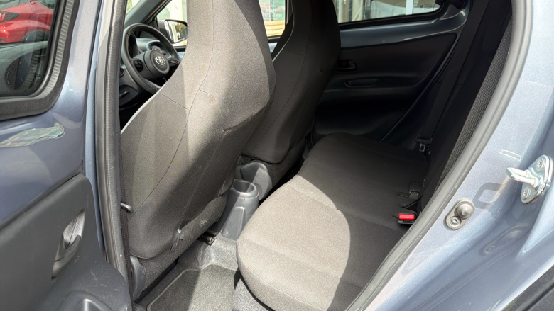 Toyota Aygo X 1.0 VVT-i Edge 5dr Auto Petrol Hatchback